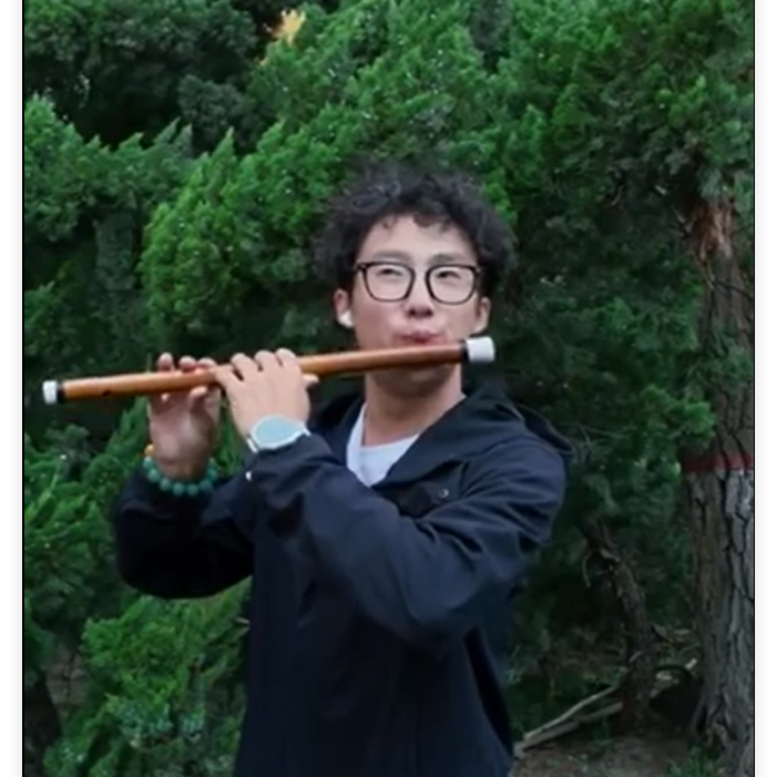 颜林春--横笛演奏